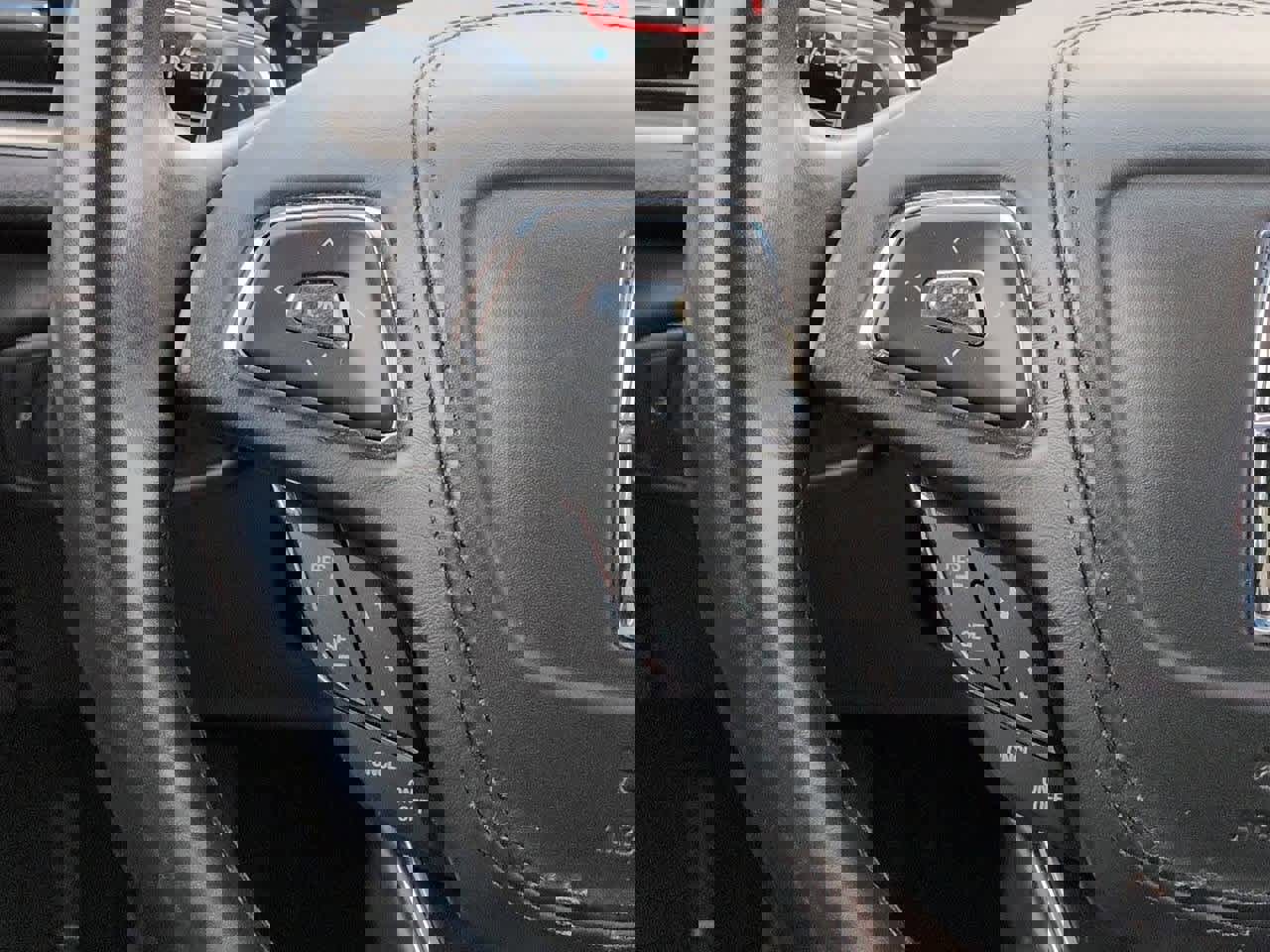 Used 2020 Lincoln MKZ Reserve w/ Luxury Package image 25