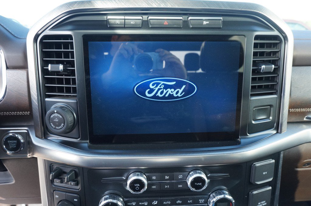Used 2021 Ford F150 King Ranch w/ Equipment Group 601A High AWD/4WD image 15