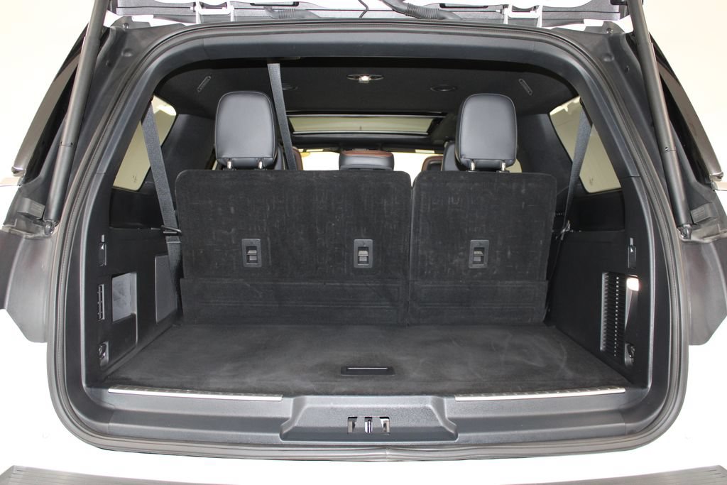 Used 2024 Lincoln Navigator L Reserve AWD/4WD image 9