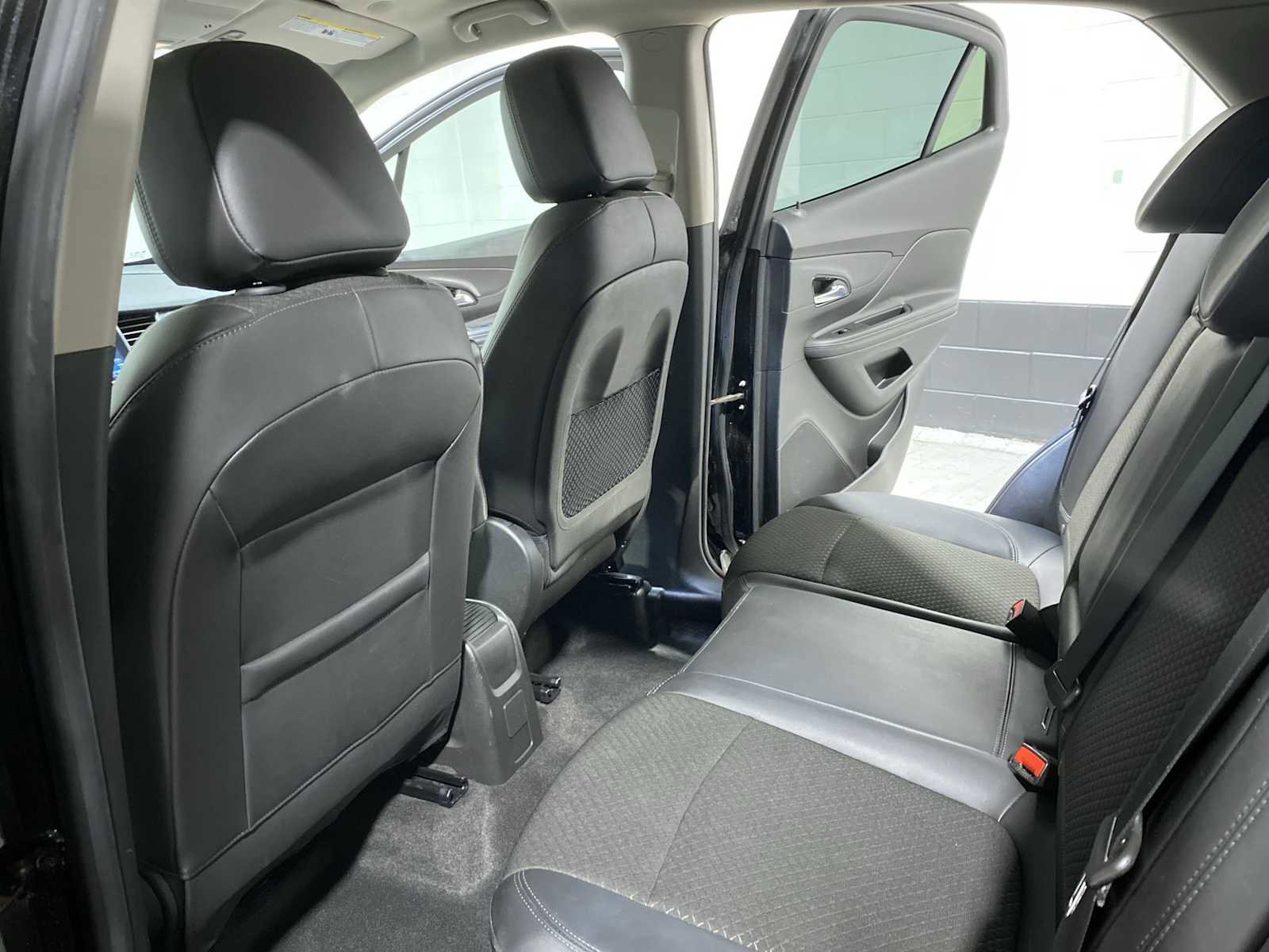 Used 2019 Buick Encore Preferred image 12