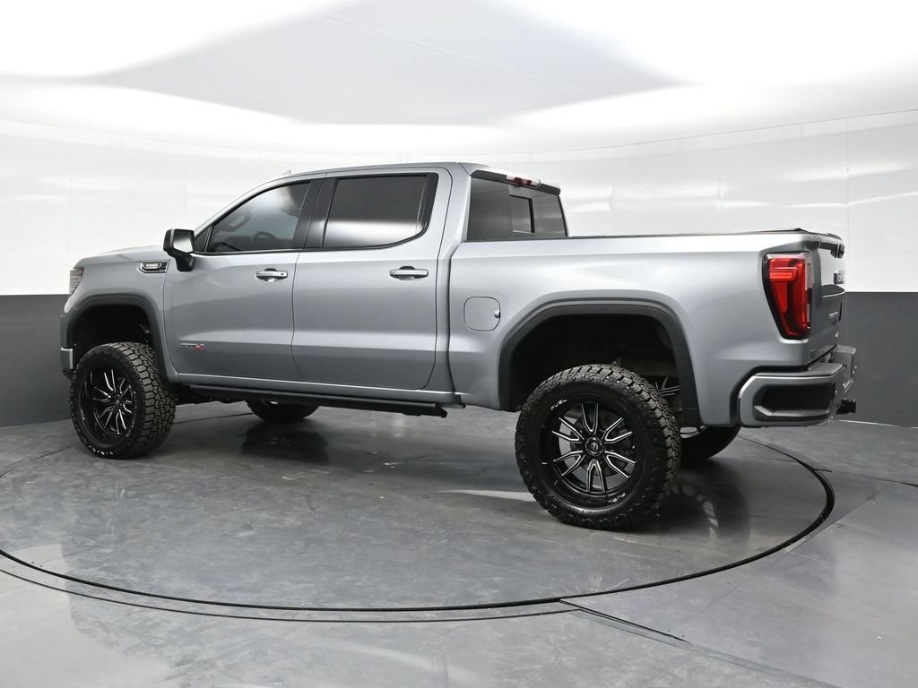 Used 2025 GMC Sierra 1500 AT4 w/ AT4 Premium Package AWD/4WD image 4