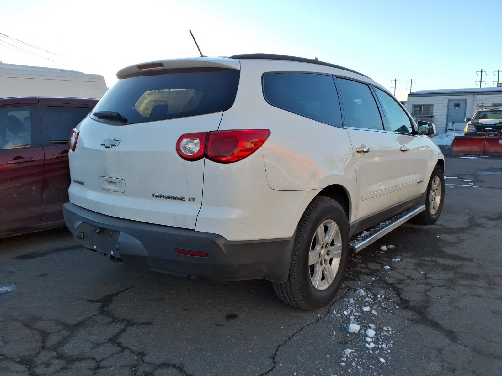 Used 2009 Chevrolet Traverse LT image 6