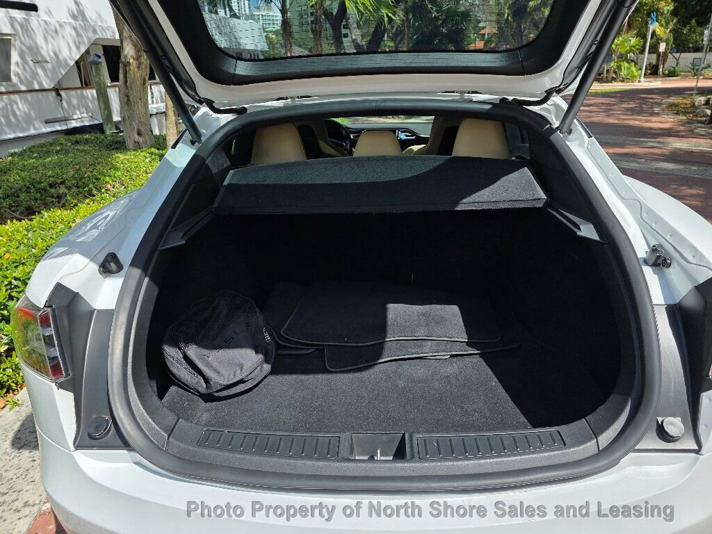 Used 2015 Tesla Model S 70 image 12