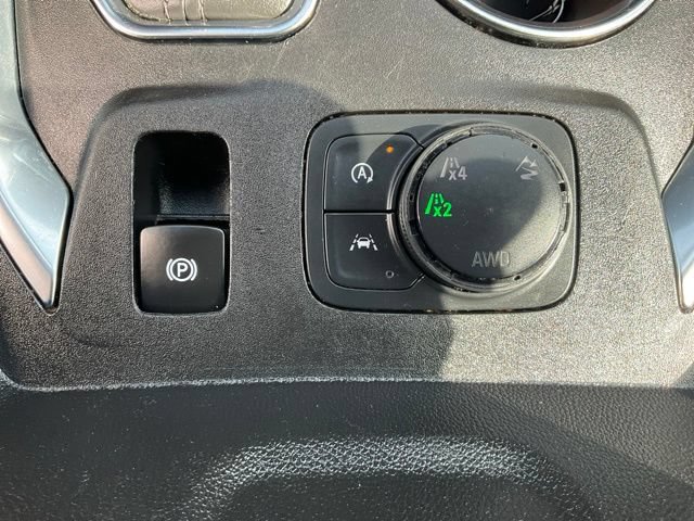 Used 2023 Chevrolet Traverse LT w/ LPO, Floor Liner Package AWD/4WD image 17