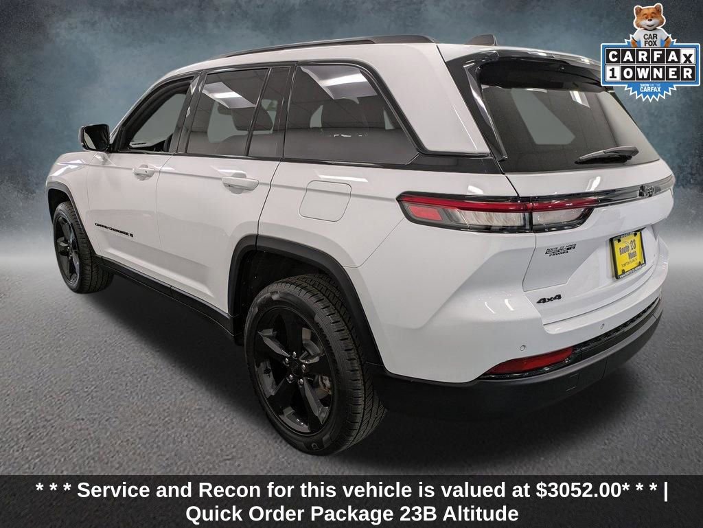 Used 2023 Jeep Grand Cherokee Altitude image 7