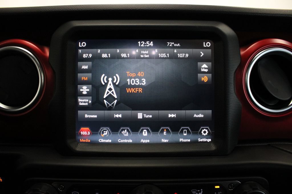 Used 2022 Jeep Gladiator Rubicon w/ Cold Weather Group AWD/4WD image 6