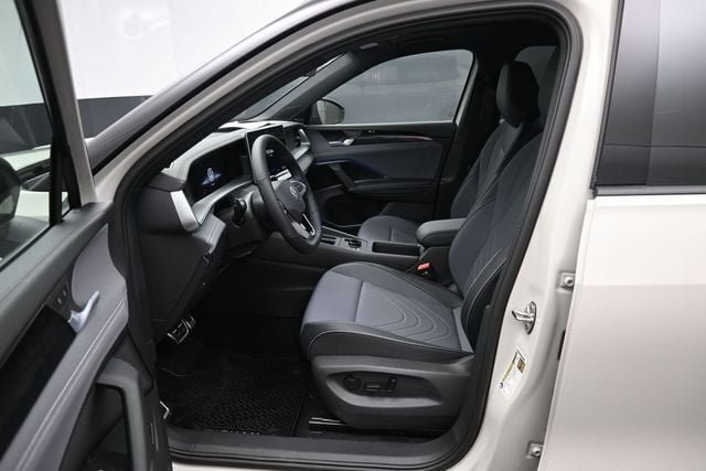 New 2026 Volkswagen Tiguan SE R-Line AWD/4WD image 9