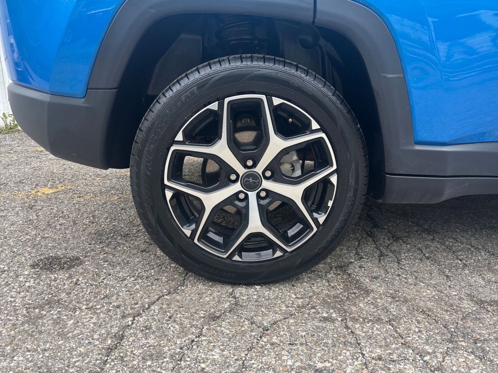 Used 2025 Jeep Compass Limited AWD/4WD image 31