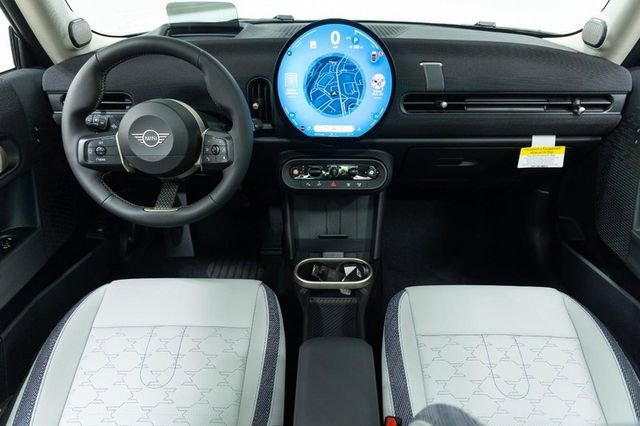 Certified 2025 MINI Cooper S image 21