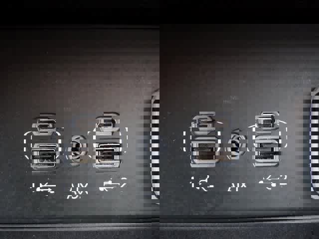 Used 2023 Jeep Grand Cherokee Limited image 36