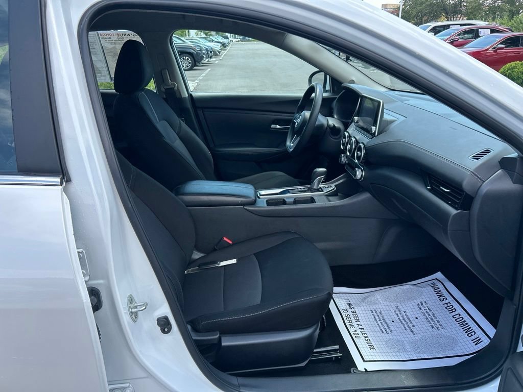 Used 2024 Nissan Sentra SV FWD image 13