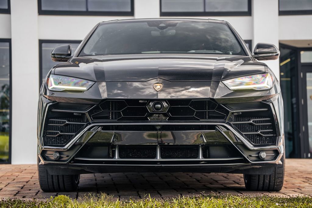 Used 2019 Lamborghini Urus AWD/4WD image 8