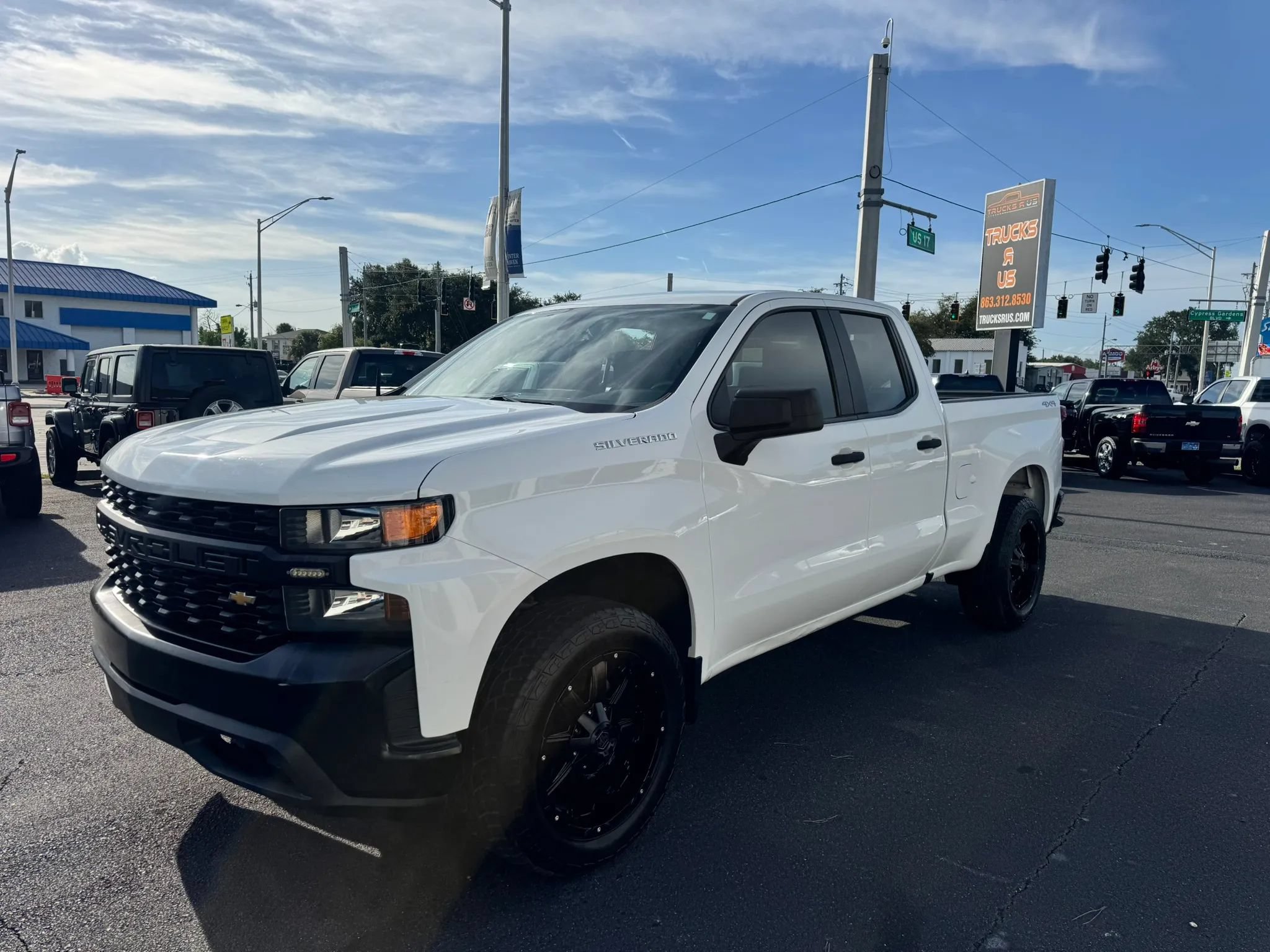 Used 2021 Chevrolet Silverado 1500 W/T w/ WT Fleet Convenience Package AWD/4WD image 3