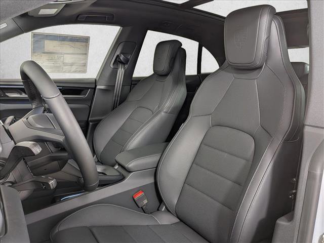 New 2026 Porsche Macan 4S Electric image 5