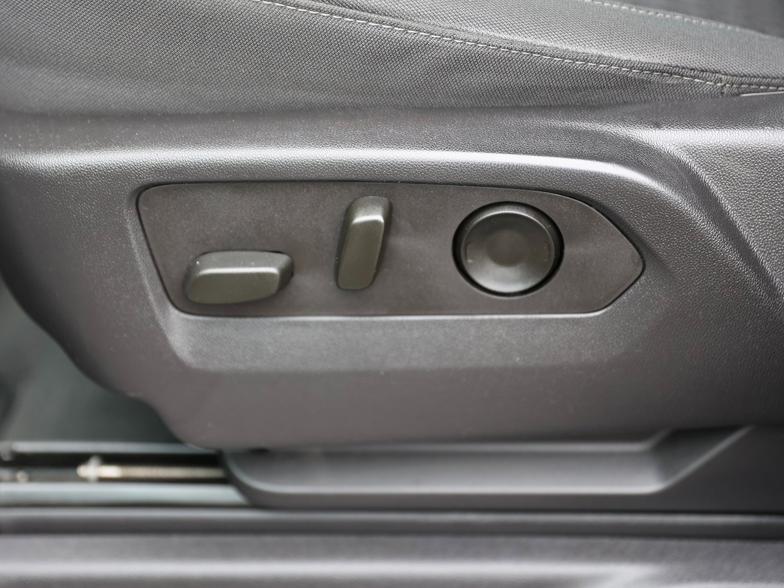 Used 2023 Chevrolet Silverado 1500 Custom image 22