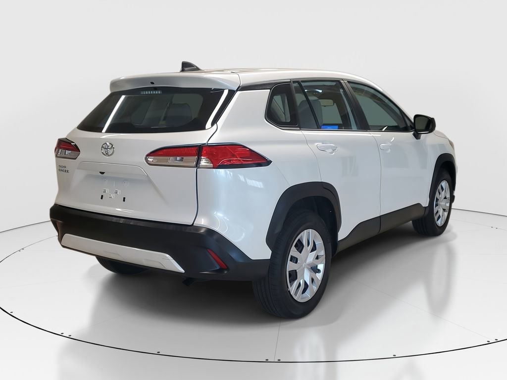 Used 2025 Toyota Corolla Cross L image 7