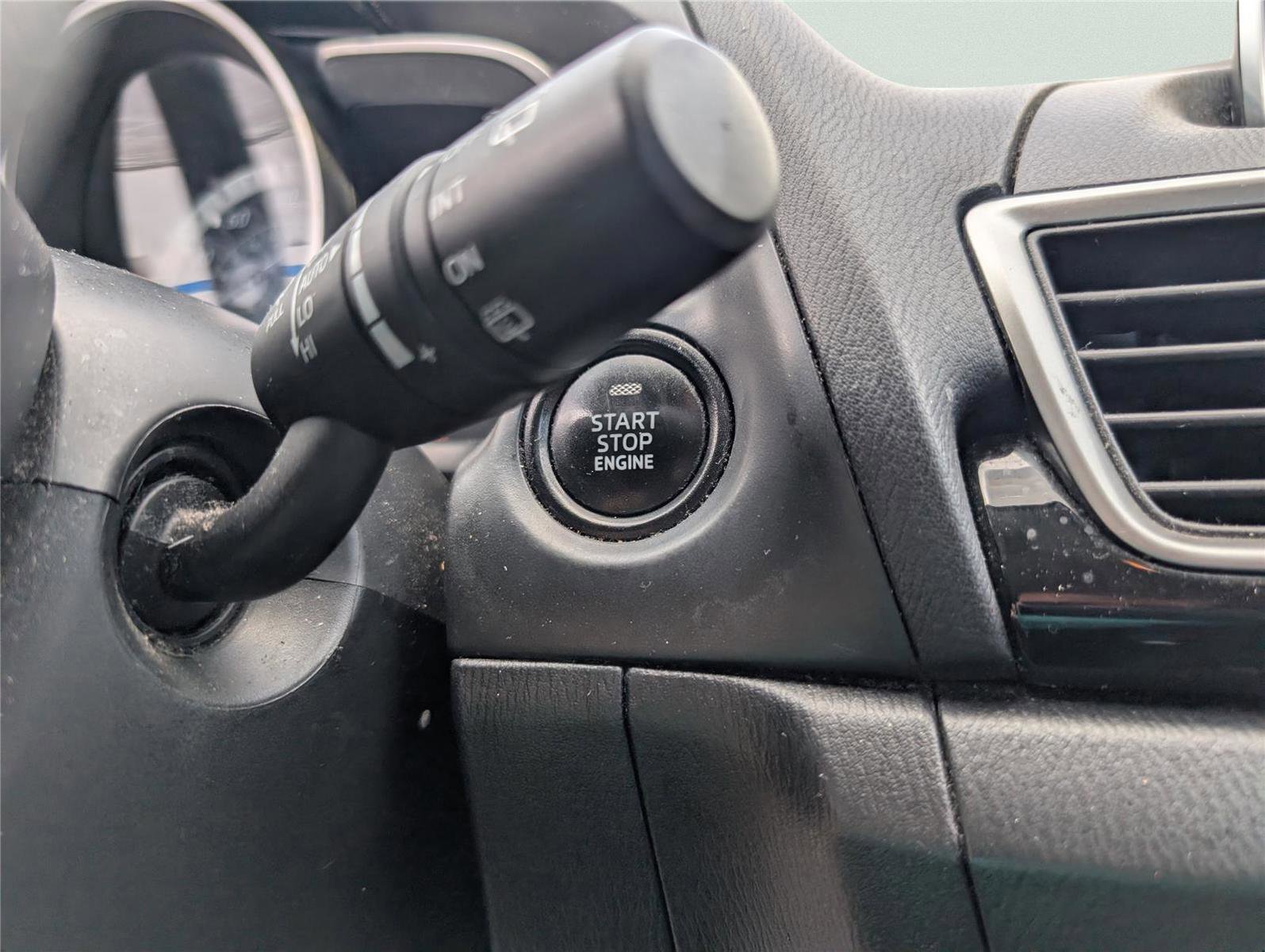 Used 2016 MAZDA MAZDA3 i Sport w/ Preferred Equipment Package image 20