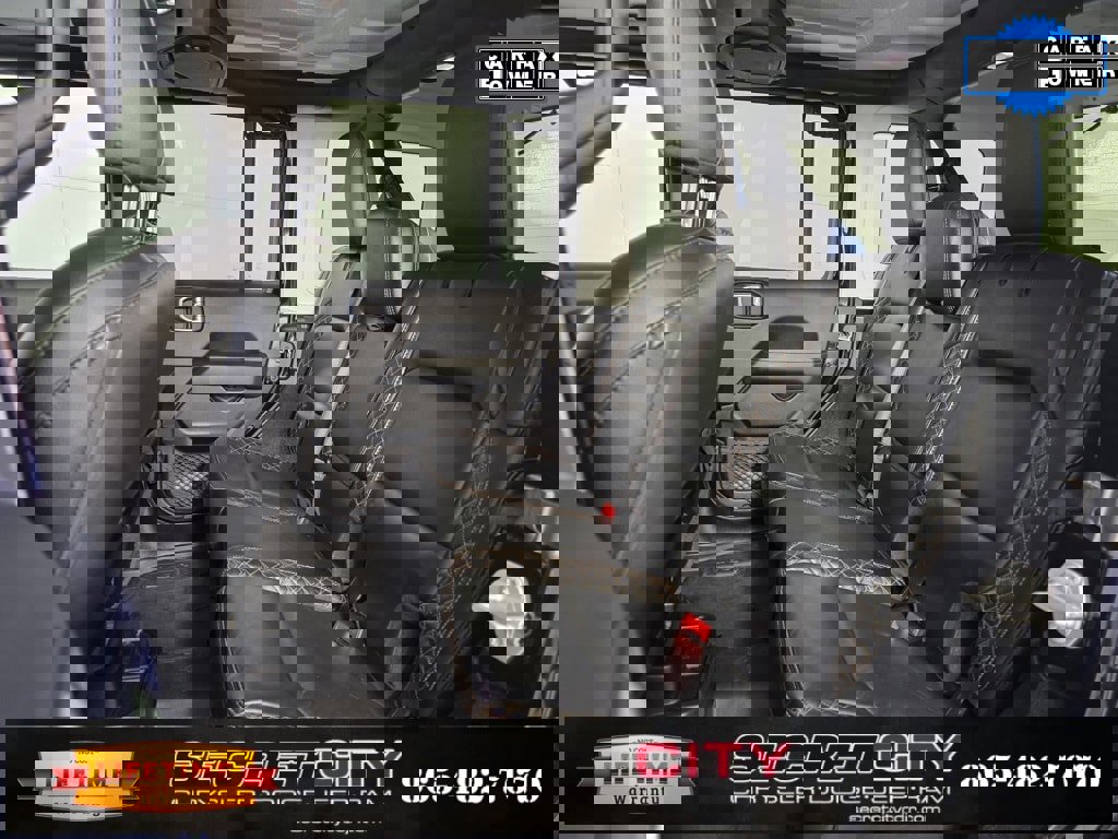 Used 2021 Jeep Wrangler Unlimited Sahara image 27