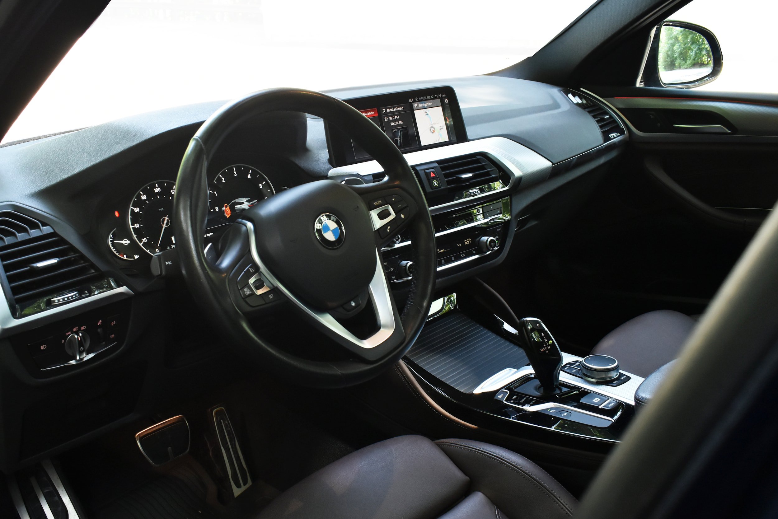 Used 2019 BMW X4 xDrive30i w/ M Sport Package 2 AWD/4WD image 18