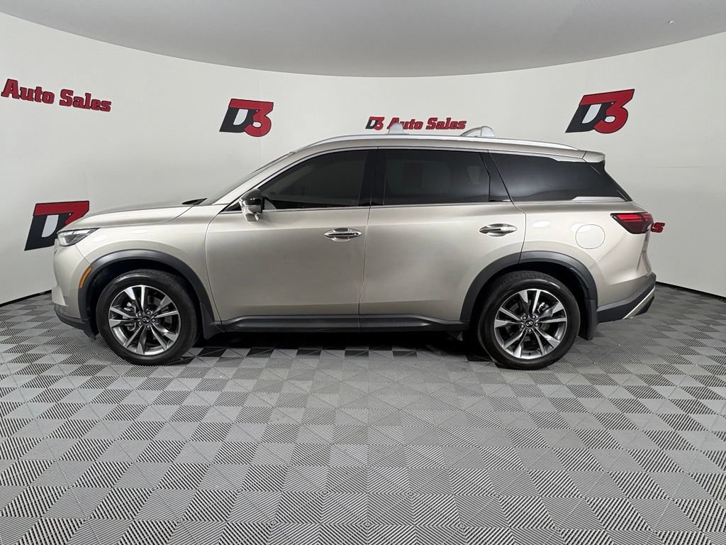 Used 2025 INFINITI QX60 Luxe FWD image 3
