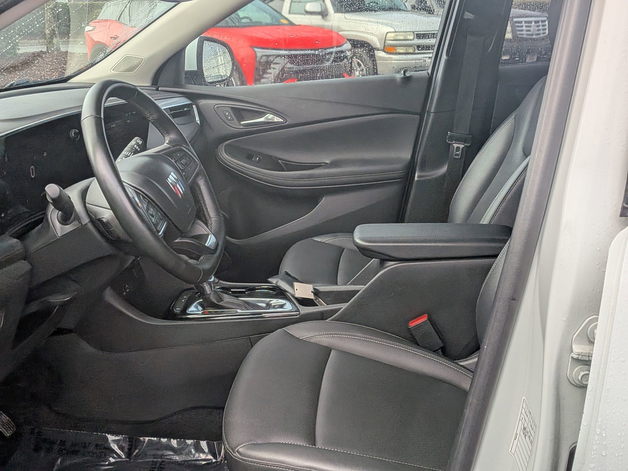 Used 2024 Buick Encore GX Sport Touring w/ Comfort Package image 16