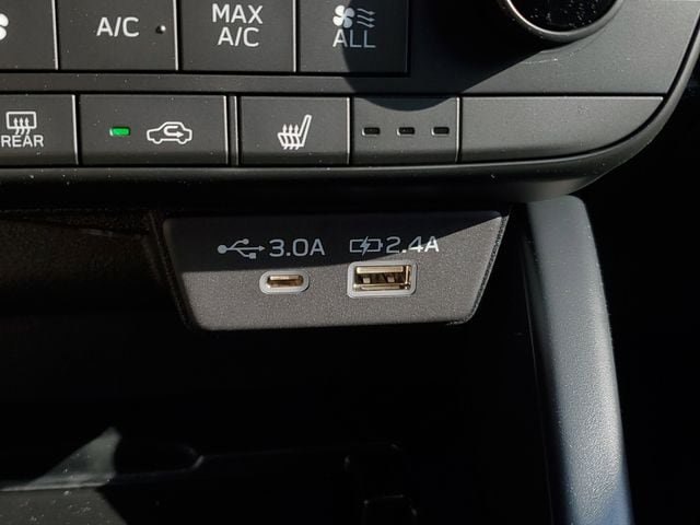 New 2026 Subaru Outback Limited w/ Premium/Limited Package 2 AWD/4WD image 30