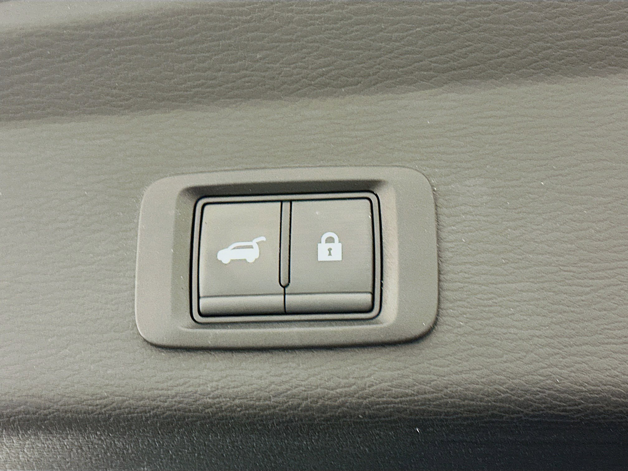 Used 2025 Mitsubishi Outlander SEL AWD/4WD image 33