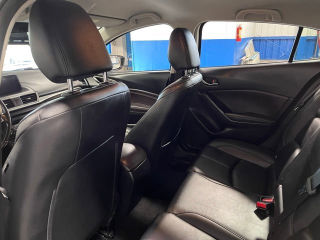 Used 2017 MAZDA MAZDA3 Touring image 17
