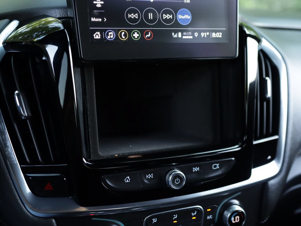 Used 2023 Chevrolet Traverse LT FWD image 15