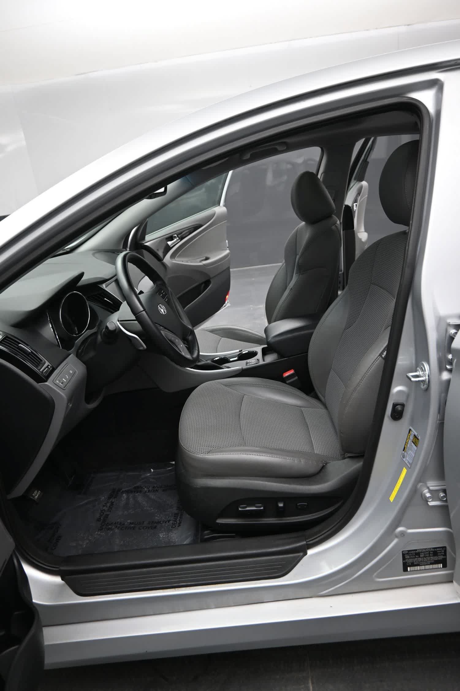 Used 2014 Hyundai Sonata SE w/ Premium Package 03 FWD image 17