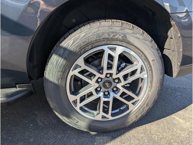 New 2025 Ford Expedition Active image 25