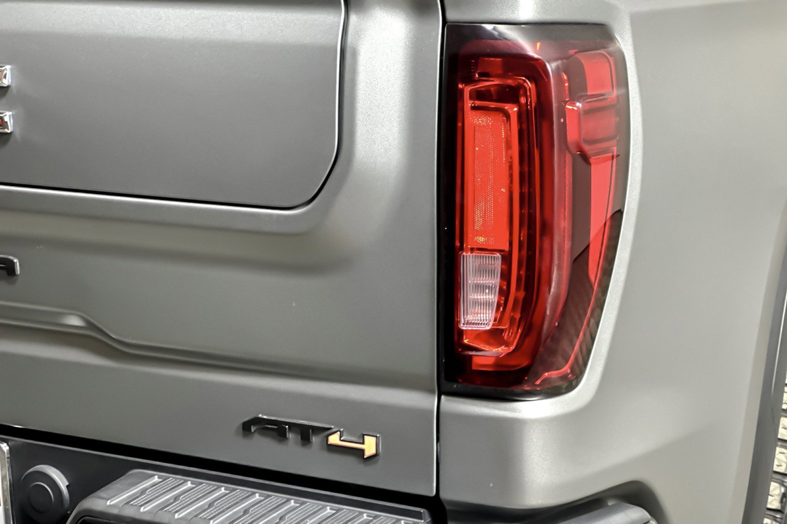 Used 2023 GMC Sierra 1500 AT4 w/ AT4 Premium Package image 24