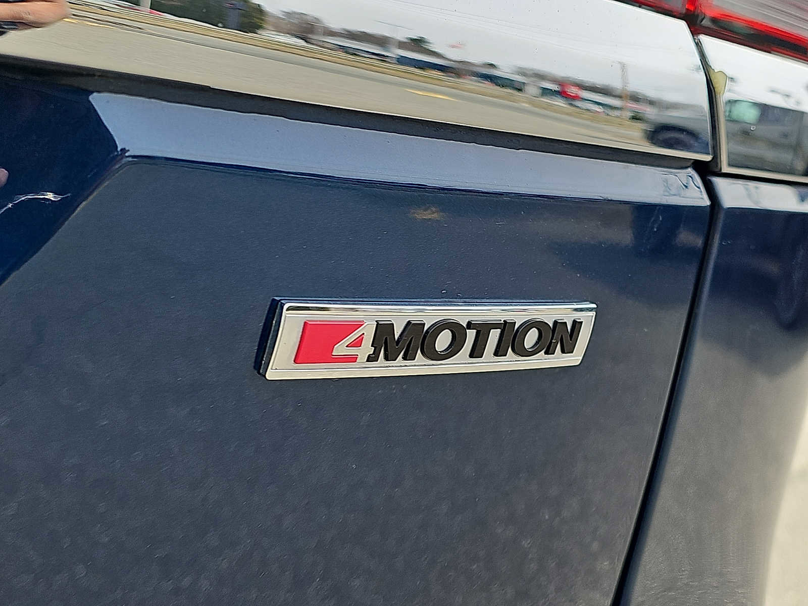 Used 2022 Volkswagen Atlas SEL R-Line image 39