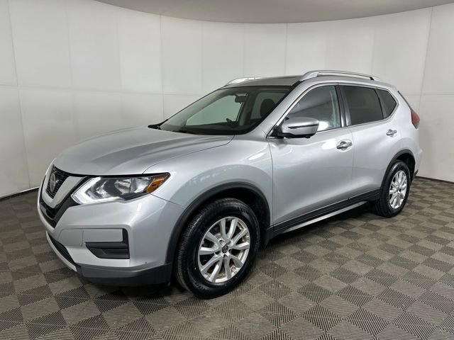 Used 2018 Nissan Rogue SV w/ Sun & Sound Touring Package image 7