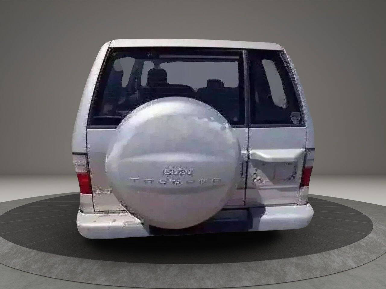 Used 2000 Isuzu Trooper S image 6