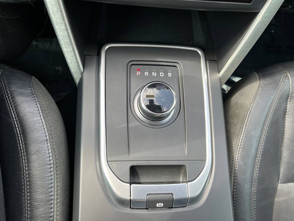 Used 2017 Land Rover Discovery Sport SE AWD/4WD image 14