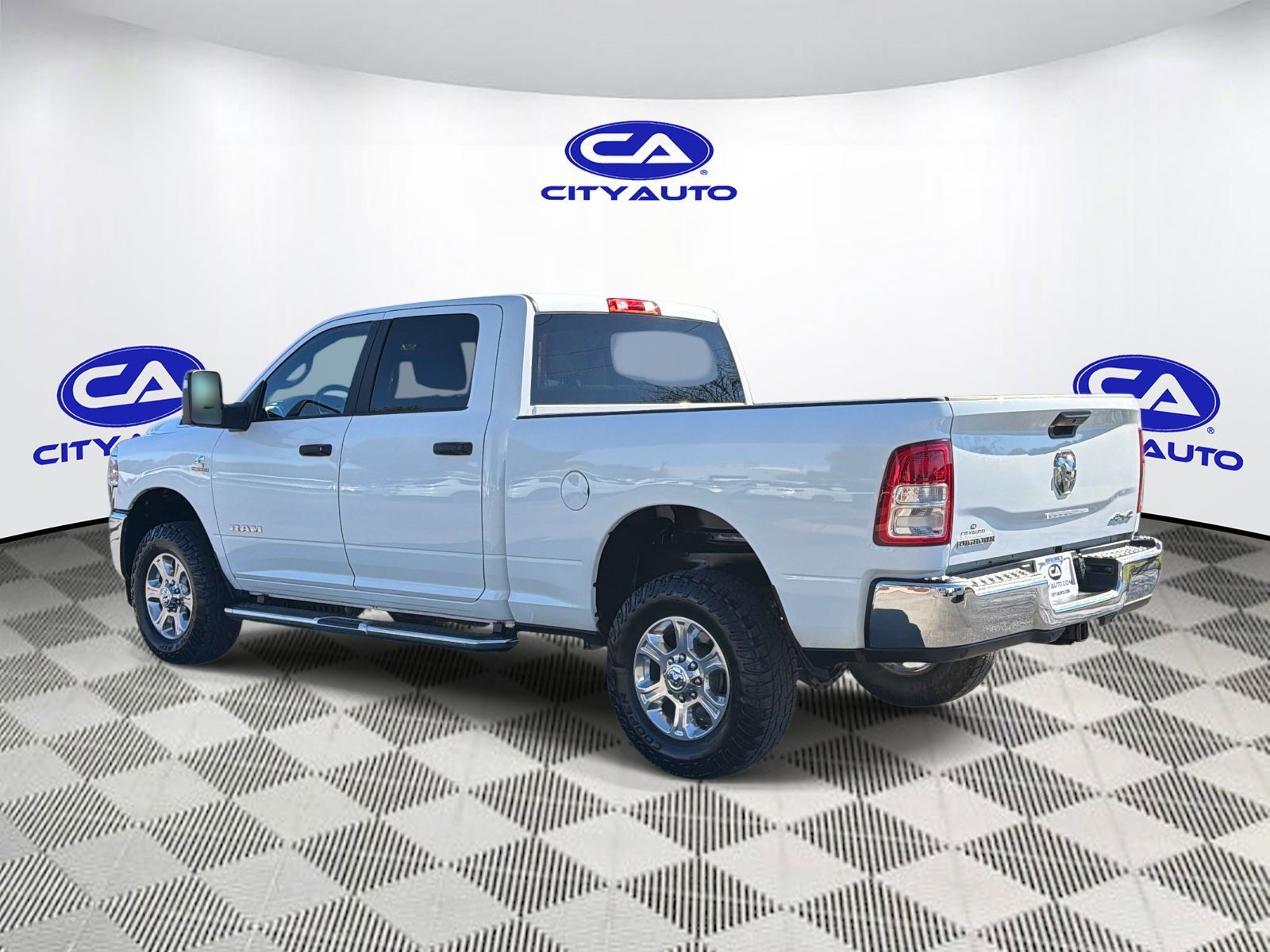 Used 2024 RAM 2500 Big Horn w/ Off Road Package AWD/4WD image 5