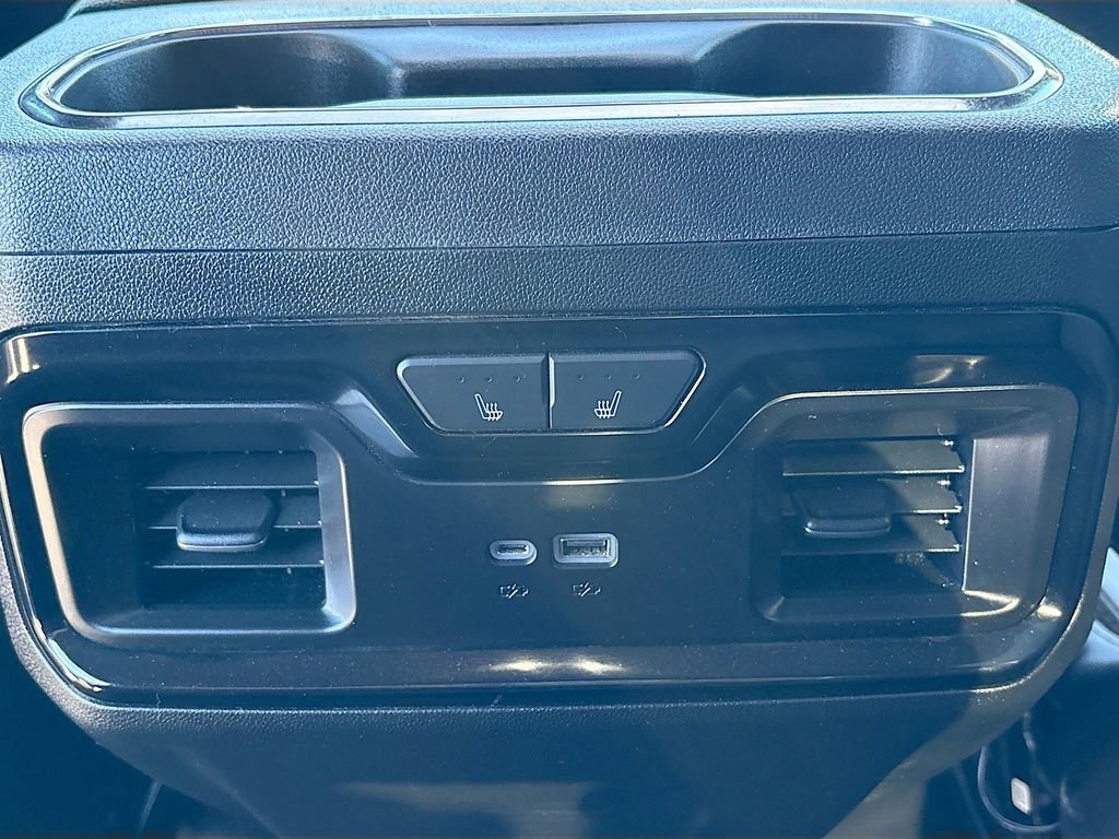 Used 2024 GMC Sierra 1500 AT4 w/ Technology Package image 27