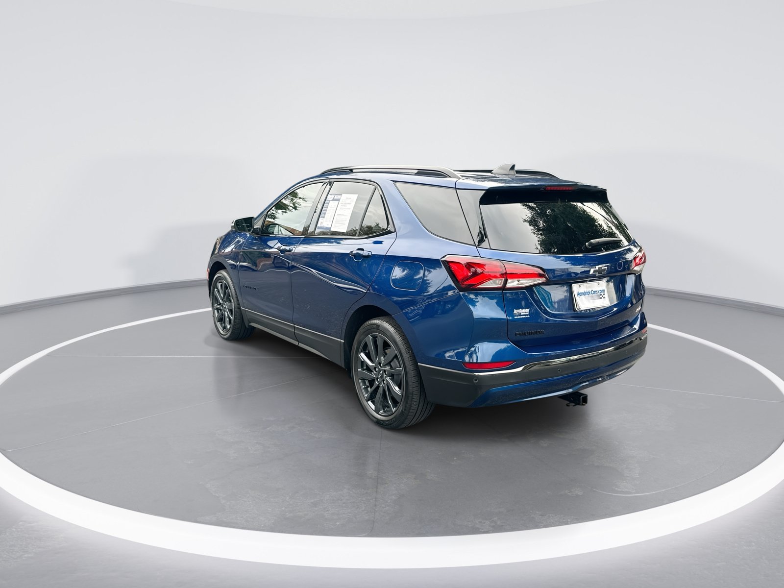 Used 2023 Chevrolet Equinox RS FWD image 7