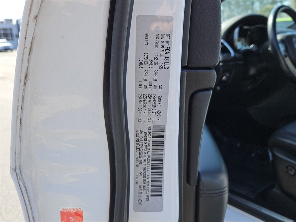 Used 2020 Jeep Grand Cherokee Limited image 16