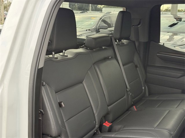 Used 2024 GMC Sierra 1500 SLT image 32