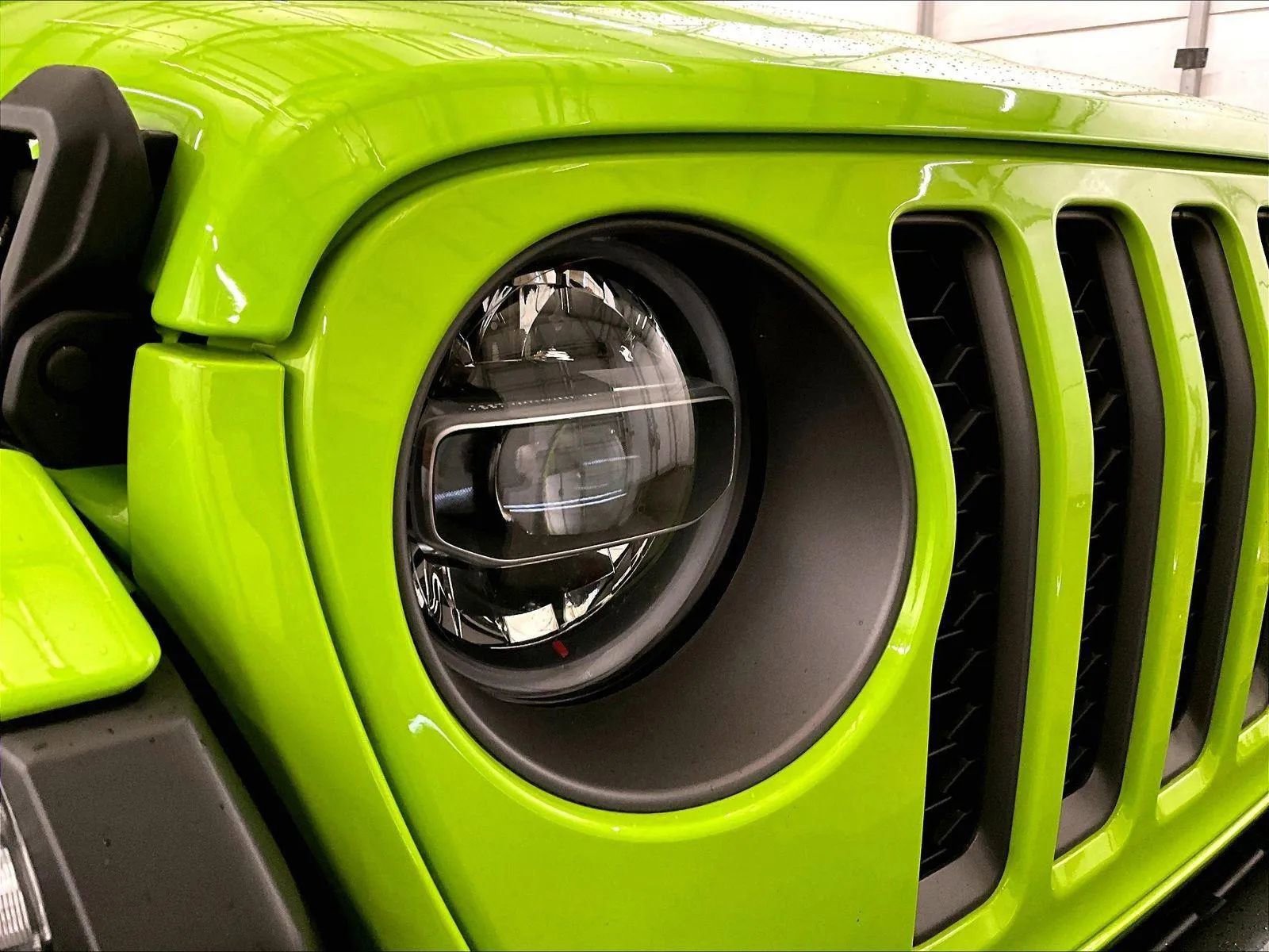Used 2021 Jeep Gladiator Rubicon w/ Dual Top Group AWD/4WD image 27