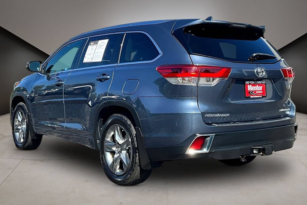 Used 2018 Toyota Highlander Limited Platinum AWD/4WD image 4