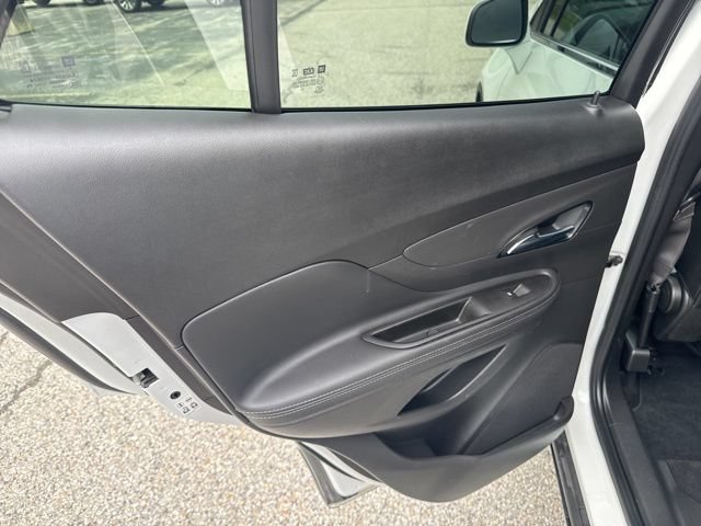 Used 2022 Buick Encore Preferred w/ Safety Package AWD/4WD image 41