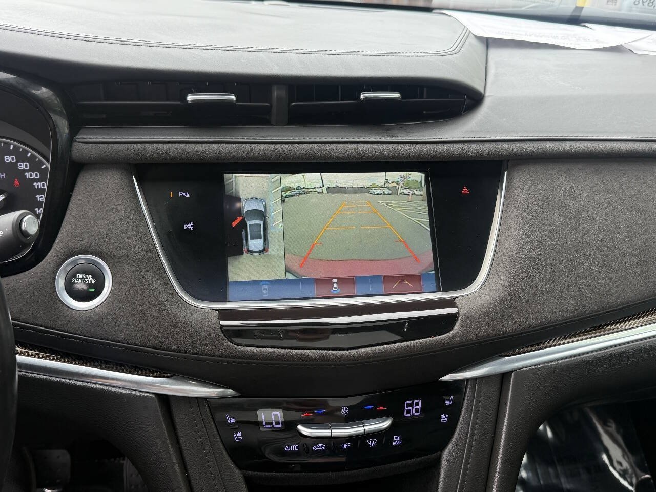 Used 2018 Cadillac XT5 Platinum w/ Driver Assist Package AWD/4WD image 16