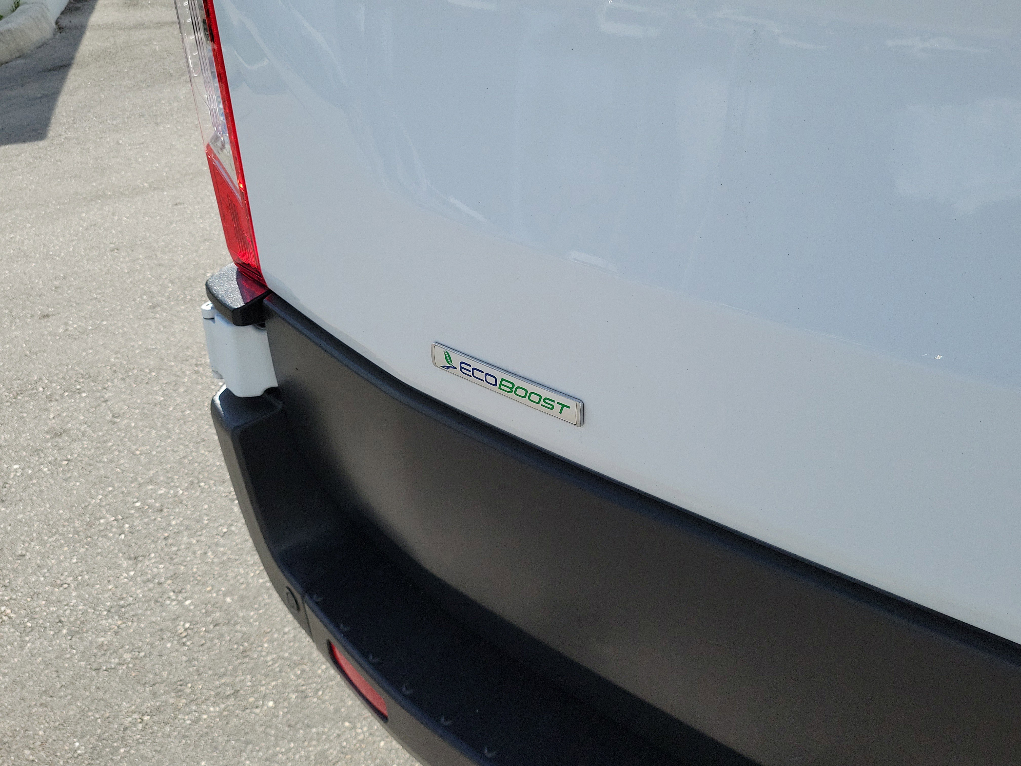 Used 2023 Ford Transit 350 XLT image 31