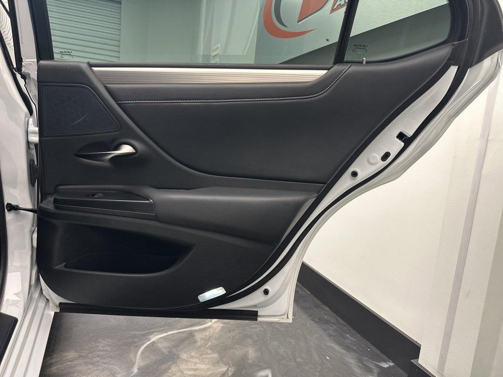 Used 2021 Lexus ES 350 F Sport image 12