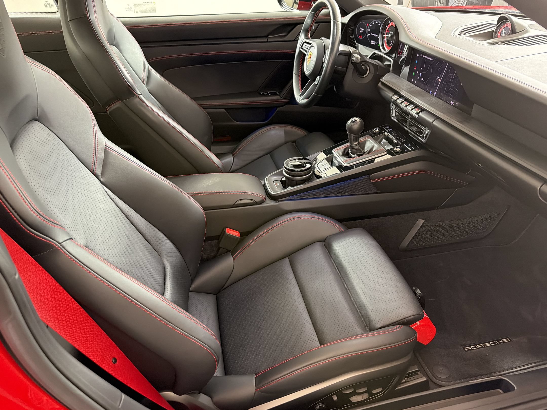 Certified 2024 Porsche 911 Carrera GTS RWD image 28