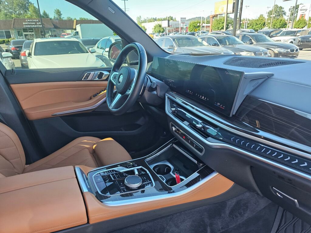 Used 2024 BMW X5 xDrive40i image 12