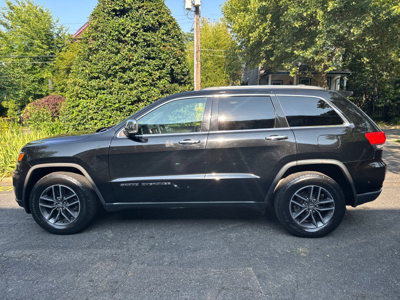 Used 2017 Jeep Grand Cherokee Limited w/ Luxury Group II AWD/4WD image 7